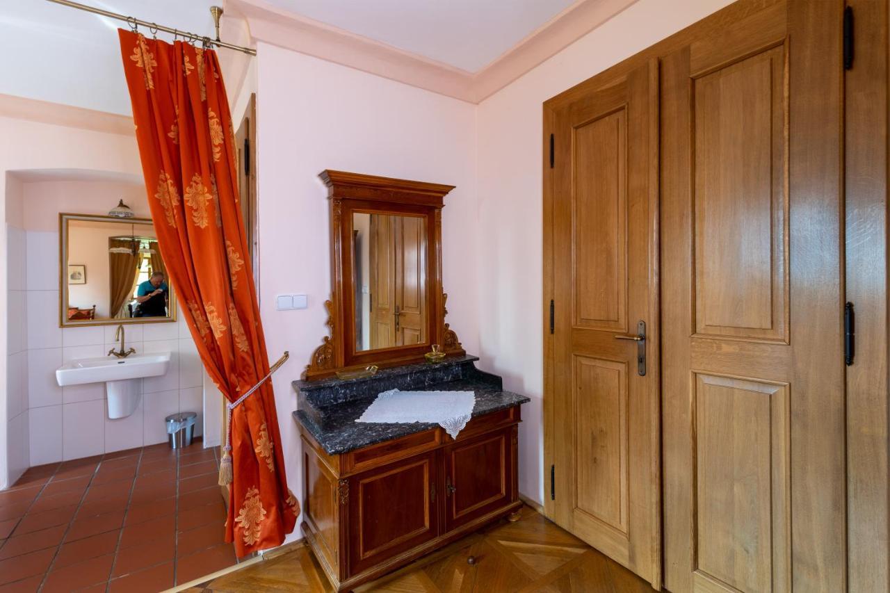 Zamecek Klokocov Hotel Екстериор снимка
